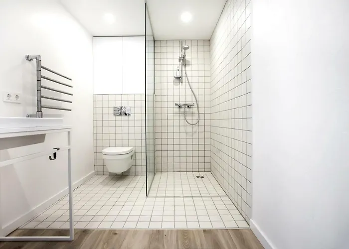 G - Owl Jazz -modern Loft Type 18 With Big Roof Terrace And Free Private Parking דירה קובנה